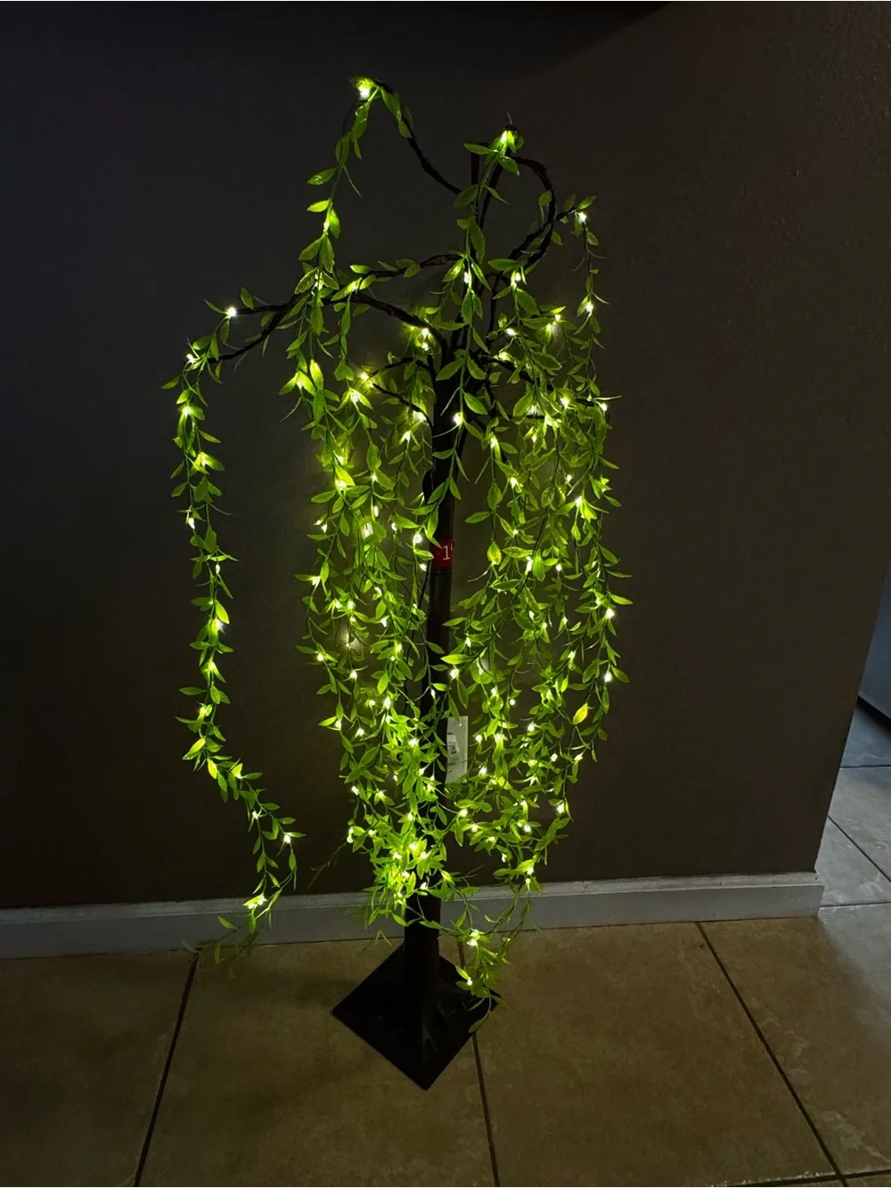 Table top multi mode twinkling tree